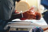 Zapadła decyzja w sprawie porodów rodzinnych w szpitalu w Bełchatowie. Czy są możliwe?