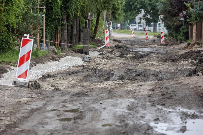 Przebudowa ul. Królowej Jadwigi, na zdjęciu fragment...