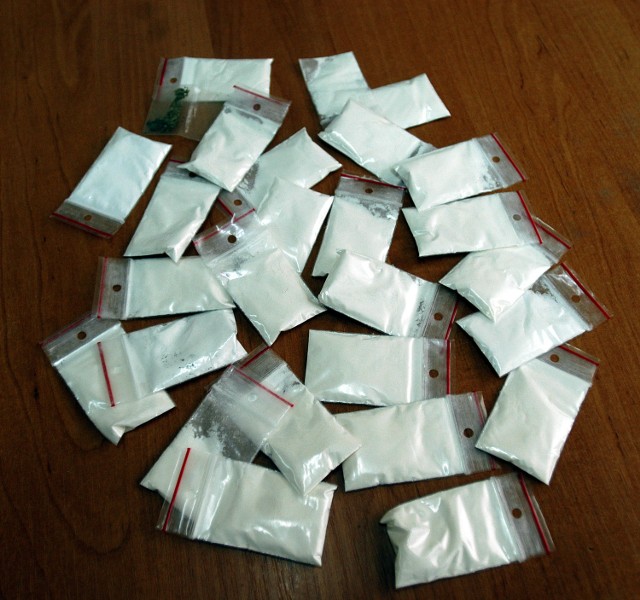 Z amfetaminy ukrytej w mieszkaniu na terenie Wałbrzycha, można było uzyskać 145 porcji narkotyku (zdjęcie ilustracyjne).