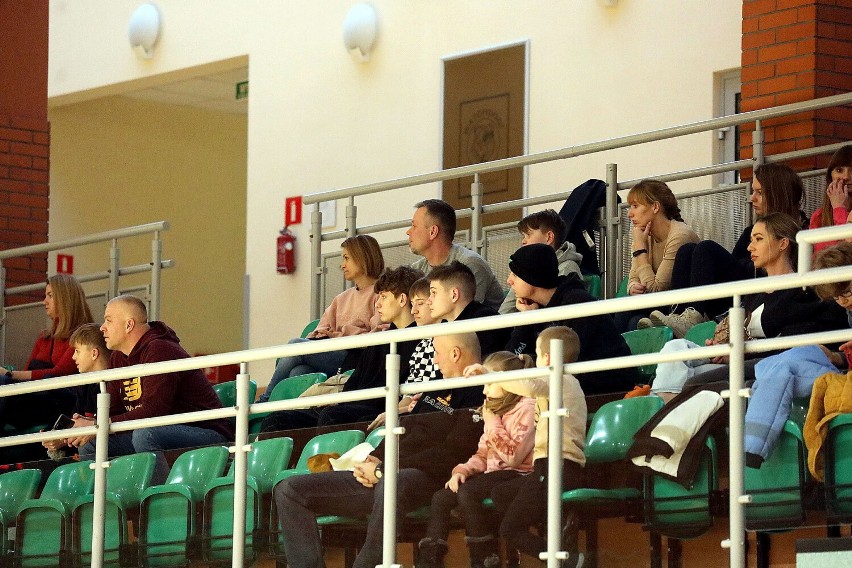 Koszykarze KS Basket Legnica wygrali z drużyną Turów Zgorzelec, zobaczcie zdjęcia