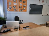 "Aktywne tablice" w I Liceum Ogólnokształcącym w Radomsku. Monitory i laptopy trafiły do dwóch pracowni