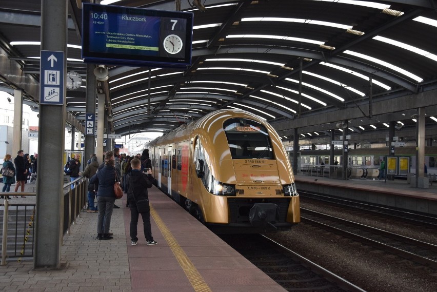 Złoty Pociąg dojechał z Katowic do Kluczborka. Codzienne połączenie rusza 15 grudnia ZDJĘCIA