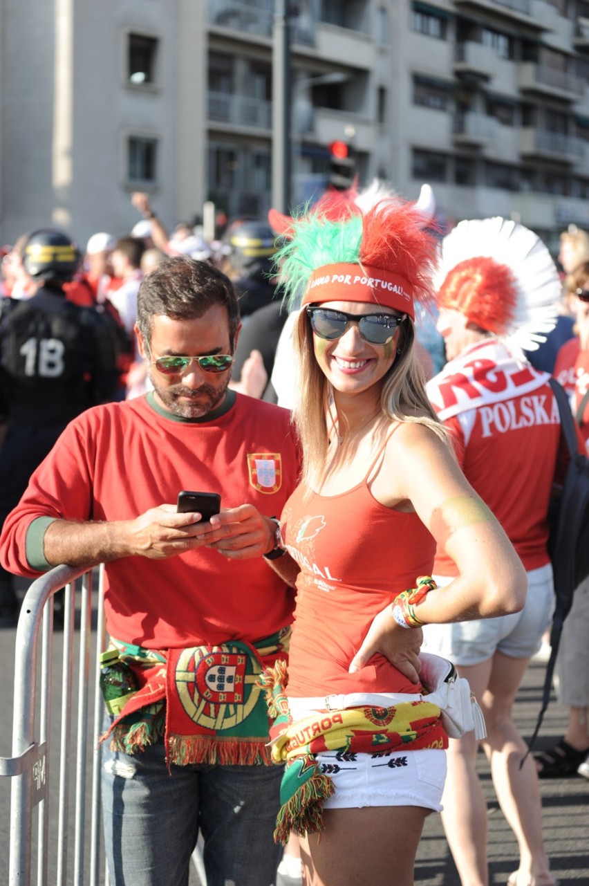 Seksowne kibicki i zalew biało-czerwonych barw na meczu Polska - Portugalia Euro 2016! [ZDJĘCIA]