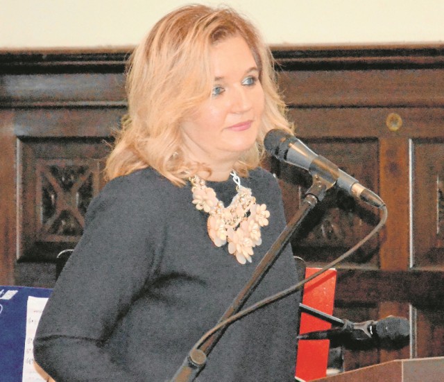 Katarzyna Szwarc-Kręciszewska, prezes ZNP w Chełmży mówiła o doniosłej roli tej organizacji
