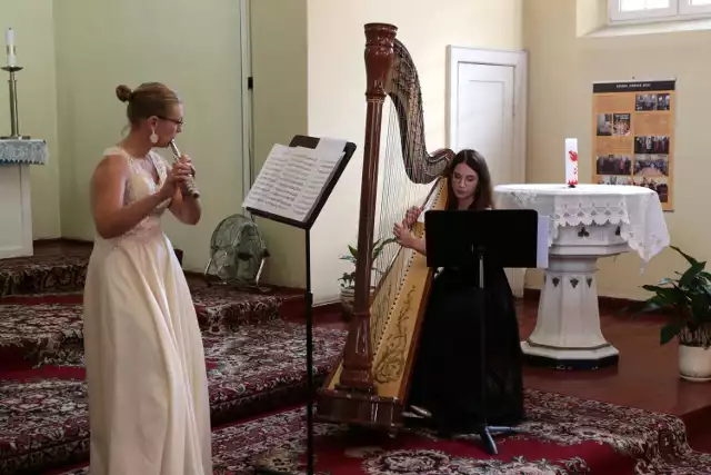 Pierwszy koncert "Grudziądzkiego Festiwalu Muzycznego u św. Jana". Zagrał zespół MaJ Duo, czyli harfistka Maria Lewandowska oraz flecistka Julia Stanecka.