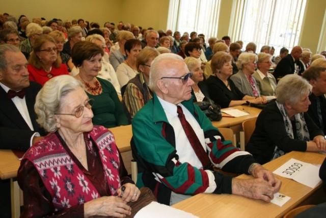 Inauguracja nowego roku akademickiego Tomaszowskiego Uniwersytetu Trzeciego Wieku