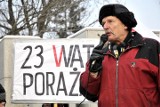 Korwin-Mikke pod Sejmem walczy z wysokim VAT (ZDJĘCIA)