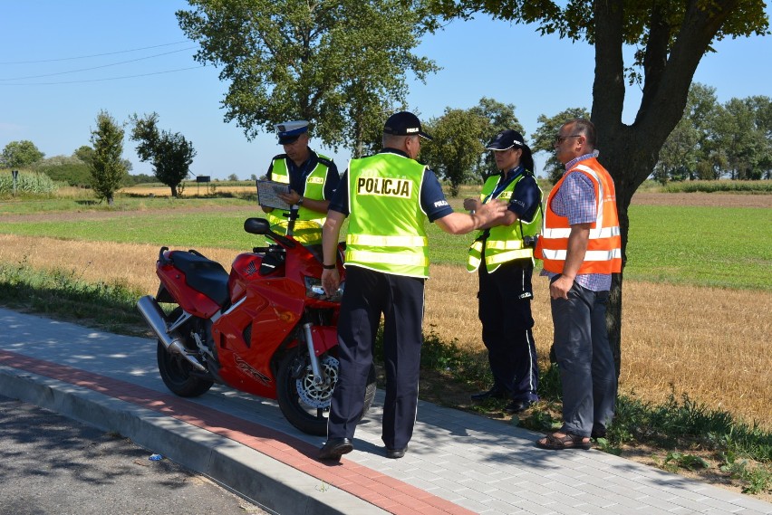 Motocyklista uderzył w tył pojazdu 