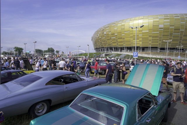 „Rozpoczęcie wakacji klasycznie” pod gdańskim stadionem 4.07.2021