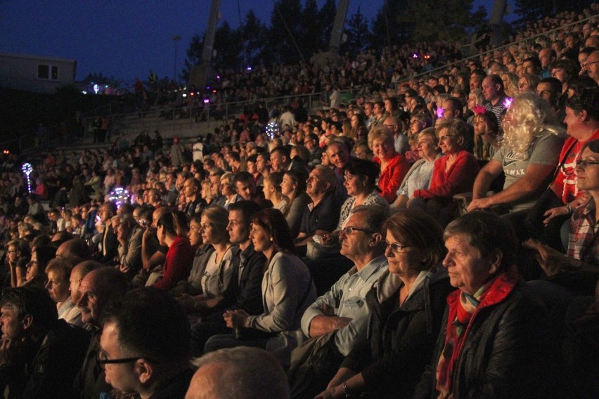 XVI Wielki Koncert Charytatywny. Zagrali bracia Golec i Trebunie Tutki, a widownia szalała! ZDJĘCIA PUBLICZNOŚCI