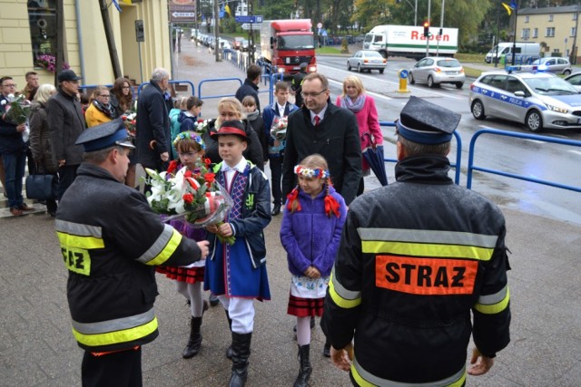 Uroczystości ku czci św. Brunona, patrona Kartuz odbyły się pod figurą. Dalsza część uroczystości odpustowych w kolegiacie.