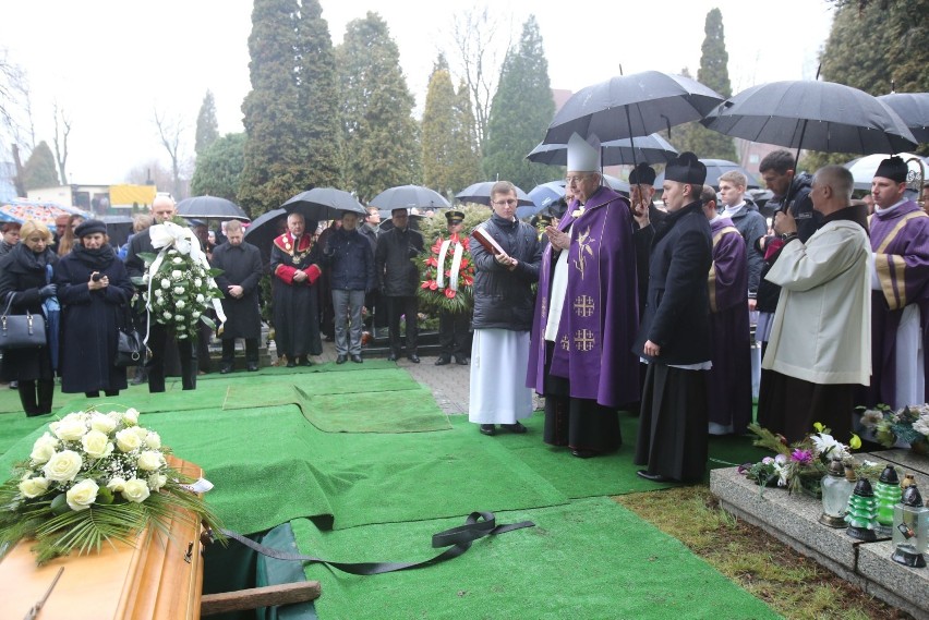 Biskup pomocniczy Gerard Bernacki zmarł nagle 21 grudnia w...