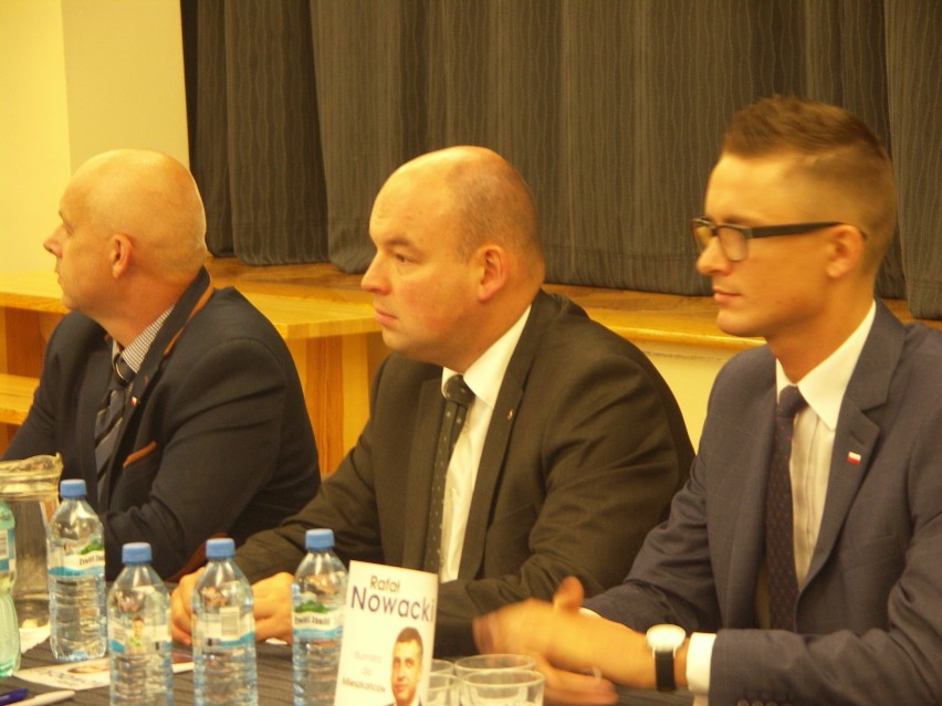 Poseł Dziedziczak poparł komisarza gminy Kobylin [FOTO+FILM]