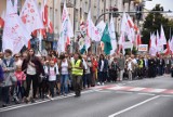 Marsz dla życia i rodziny w Kaliszu. "Hej, hej, życie jest OK" DUŻO ZDJĘĆ