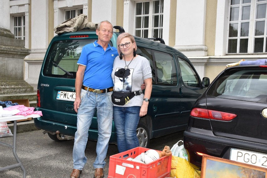 Naczynia i obrusy wystawili państwo z Grodziska...