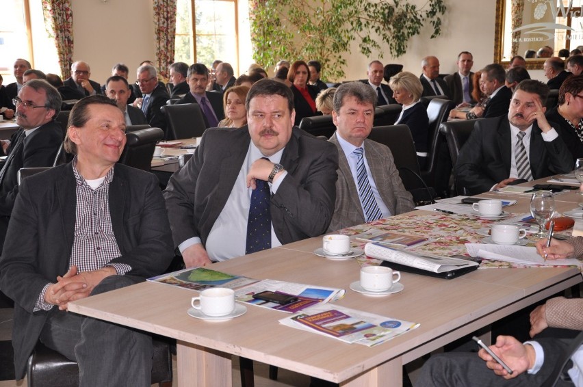 Przyszłość szpitali samorządowych - konferencja z udziałem wiceministra zdrowia Sławomira Neumanna