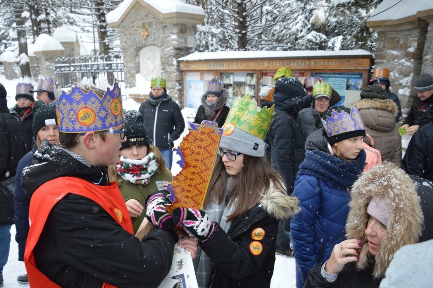 Zakopane. Przez Krupówki przeszedł orszak Trzech Króli [ZDJĘCIA]