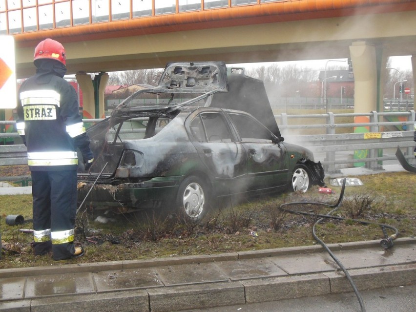 Pożar samochodu przy Rondzie Mościckiego