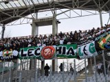 Kibice Lechii Gdańsk byli w Kielcach. Tak wspierali biało-zielonych w meczu z Koroną. Zobaczcie oprawę fanów z Gdańska ZDJĘCIA