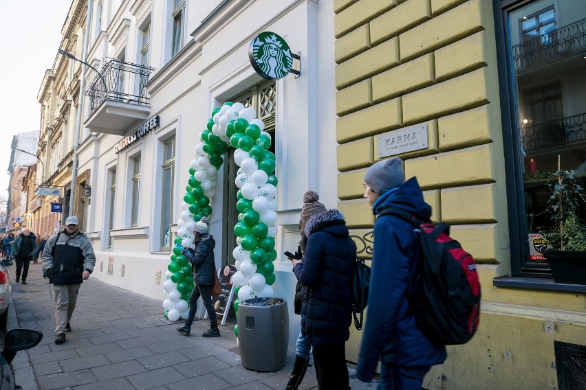 W Krakowie otworzono największą kawiarnię Starbucks w Polsce! [ZDJĘCIA, WIDEO]