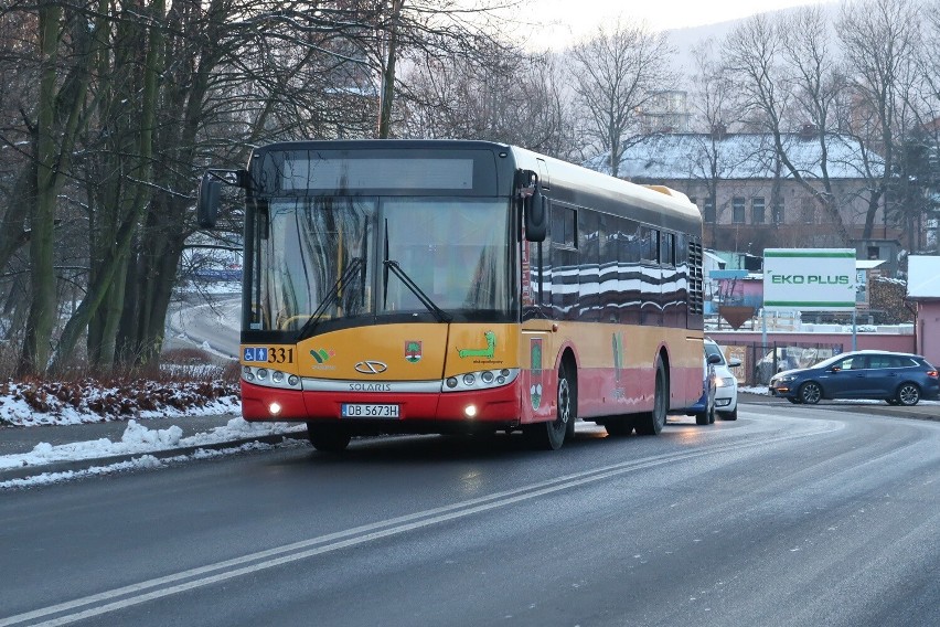 Linia autobusowa EX w Wałbrzychu ma już dwa miesiące. Czy mieszkańcy chętnie z niej korzystają?