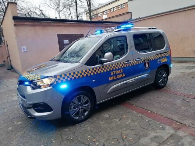 Toyota Proace Verso to nowy wóz Straży Miejskiej w Radomiu.