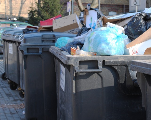 Mieszkańcy gminy Świebodzin powinni zmienić deklarację śmieciową w urzędzie miejskim