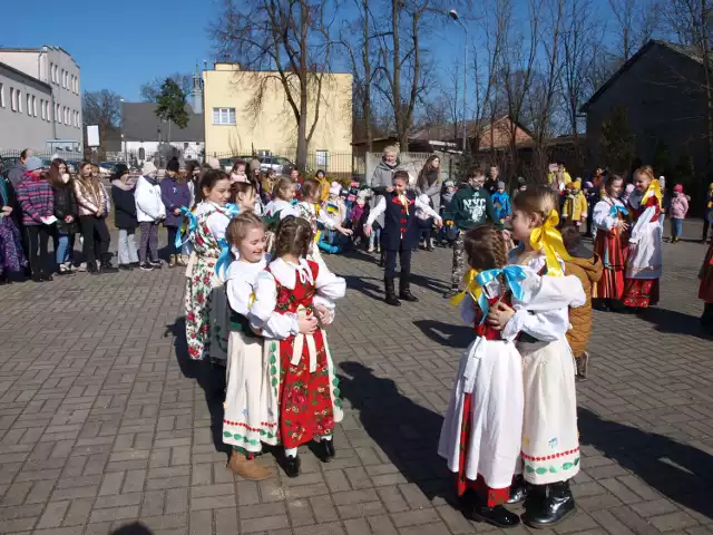 Szkoła w Marzeninie obchodziła Dzień Solidarności z Ukrainą