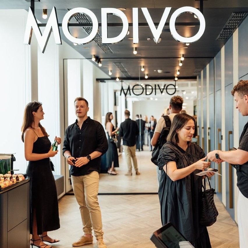 Pierwszy concept store eobuwie.pl i MODIVO otwarty przy prestiżowej ulicy w Warszawie