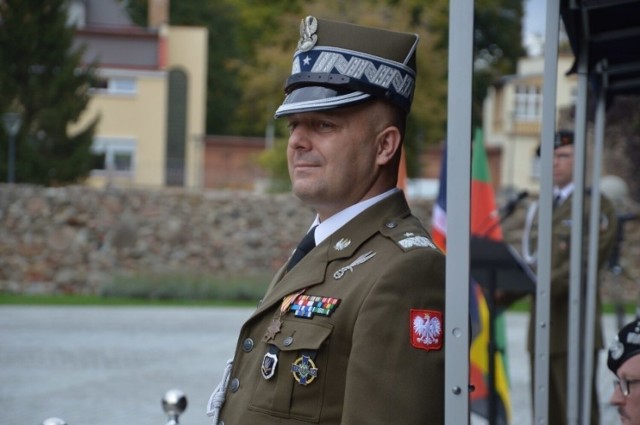 Generał dywizji Piotr Trytek, dowódca Czarnej Dywizji w Żaganiu