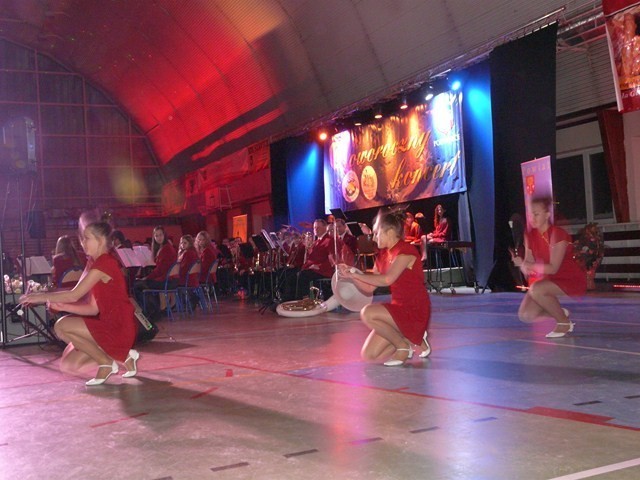 Noworoczny Koncert odbył się w hali poddębickiego gimnazjum