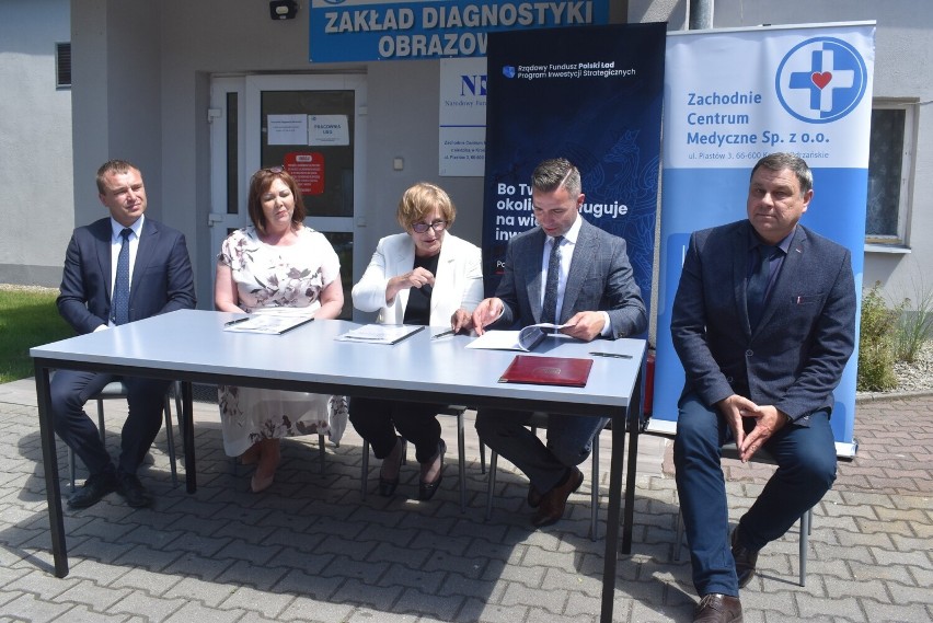 Podpisanie umowy na tomograf i rozbudowę zakładu diagnostyki...