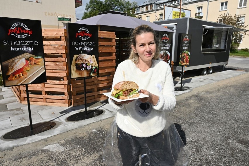 Wielka kanapka pastrami i soczysty antrykot. W Kielcach działa nowy food truck (WIDEO, ZDJĘCIA)