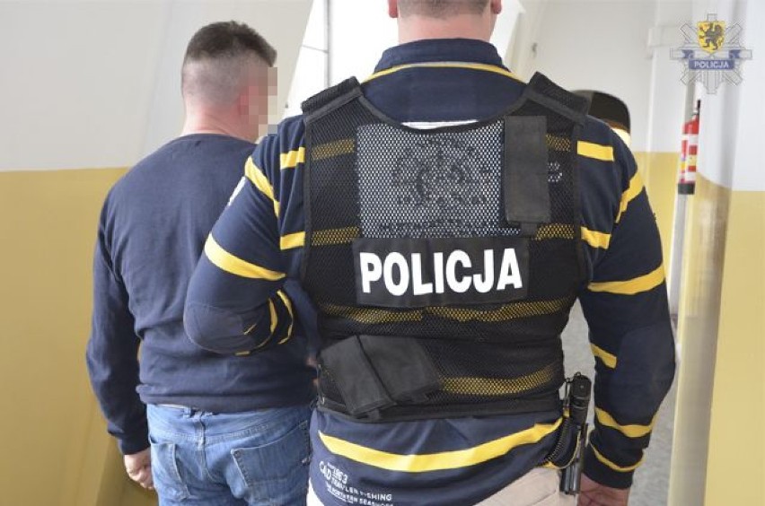 Policja zabezpieczyła kradzione auta