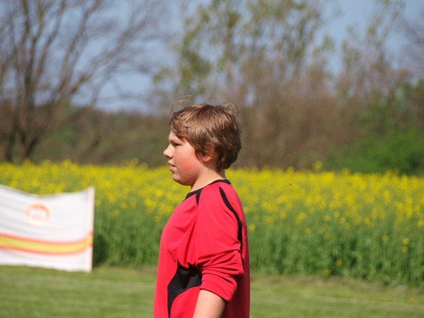 Mistrzostwa powiatu wieluńskiego w mini piłce nożnej chłopców i dziewcząt