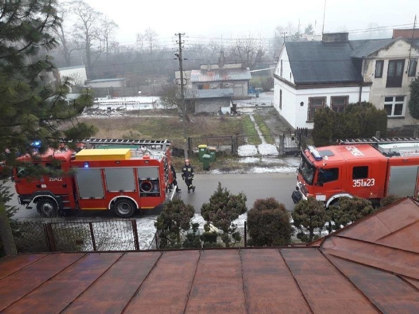 Pożar sadzy w kominie w Skierniewicach [ZDJĘCIA]