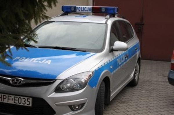 Nowy radiowóz otrzymali policjanci ze Szczercowa