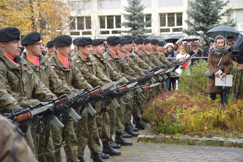 Podczas tego typu wydarzeń najczęściej pojawiają się byli i...