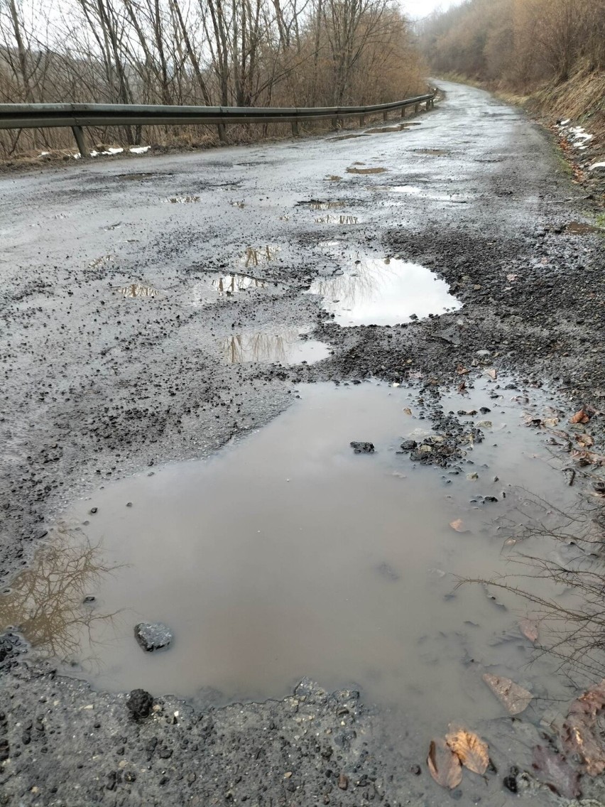 Droga Smolnik- Zatwarnica. Będzie nowa nawierzchnia i...