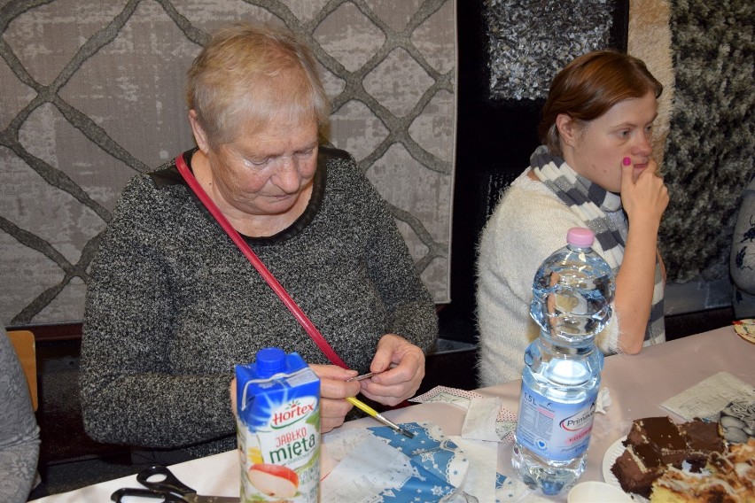 WTZ w Chodzieży po raz 18. prezentował i sprzedawał swoje świąteczne prace w sklepie "Arka" (FOTO)