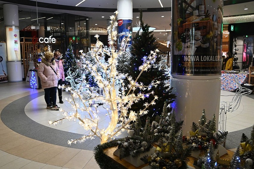 Jarmark świąteczny w Galerii Victoria w Wałbrzychu. Co można...