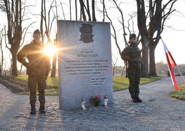 Pomnik Witolda Pileckiego w Malborku