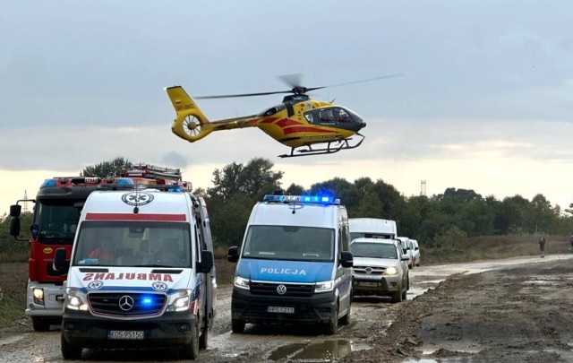 Na budowie obwodnicy Oświęcimia w Pławach doszło do nieszczęśliwego wypadku przy pracy. Rannych zostało dwóch pracowników