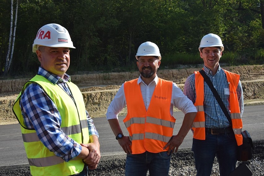 Ekspresówka Kraśnik - Lasy Janowskie. Zaglądamy na budowę S19. Zobacz zdjęcia i wideo