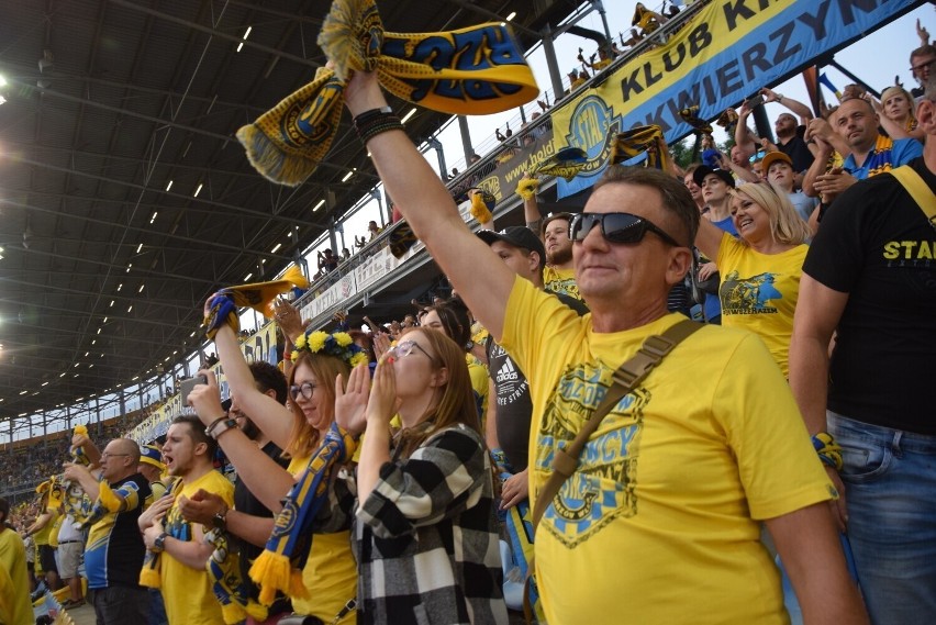 Stadion im. Edwarda Jancarza ma niespełna 15 tys....