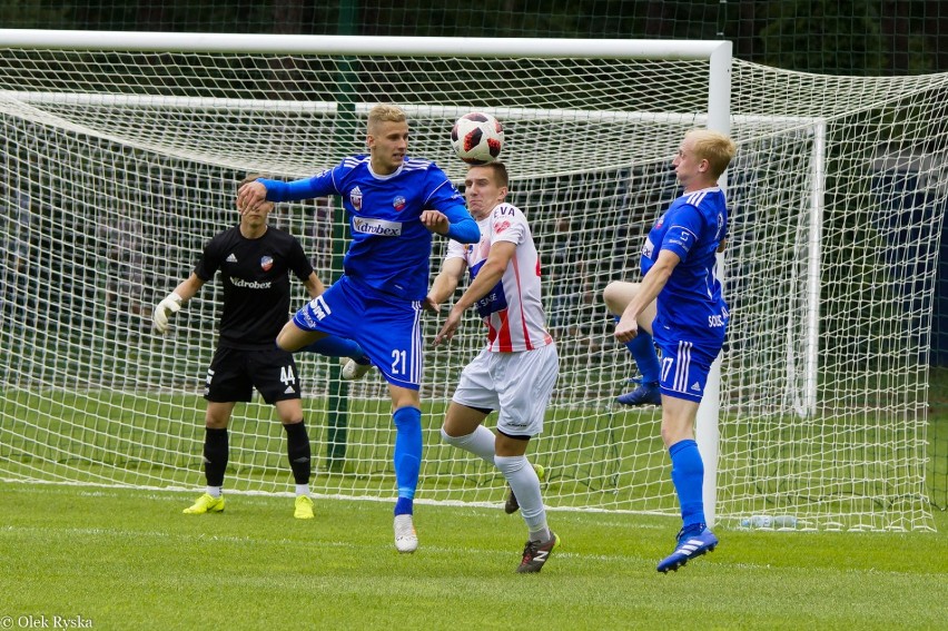 Unia Drobex Solec Kujawski - Polonia Bydgoszcz 3:2. Trzy gole w 134 sekundy i wygrana gospodarzy [zdjęcia]