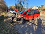 Wypadek w Trzemesznie. Dwie osoby trafiły do szpitala
