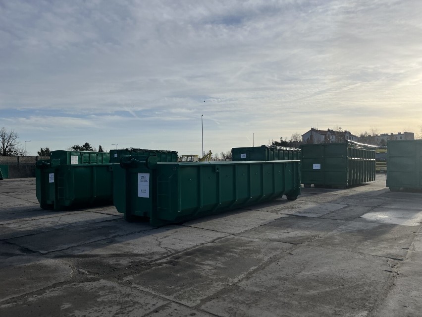 Tymczasowy Punkt Selektywnej Zbiórki Odpadów Komunalnych powstał w Śremie. W tym miejscu mieszkańcy mogą zostawić posegregowane odpady