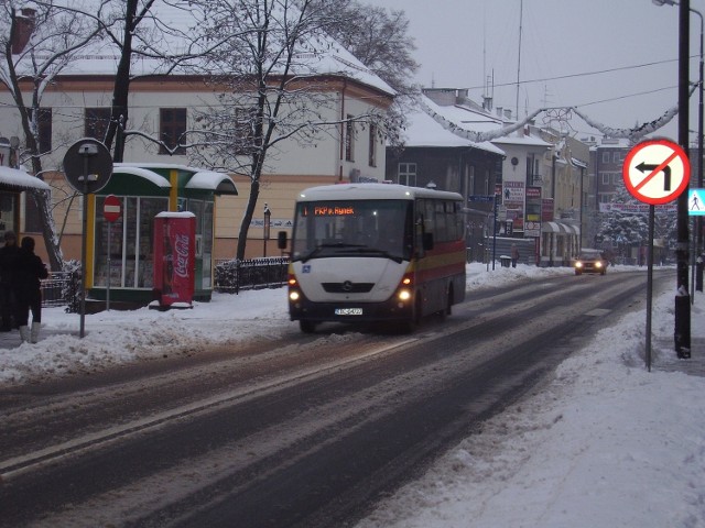 Po Bochni jeździ tylko pieć takich autobusów. To stanowczo za mało