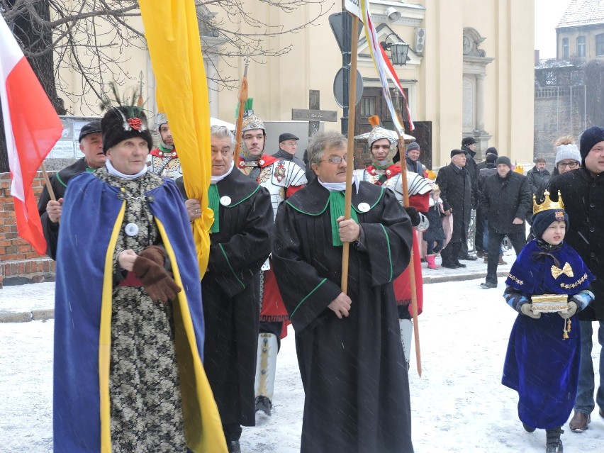 Orszak Trzech Króli w Pleszewie z kolędą na ustach